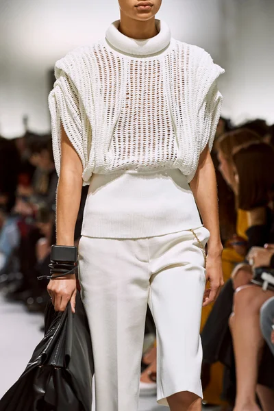 Look 124